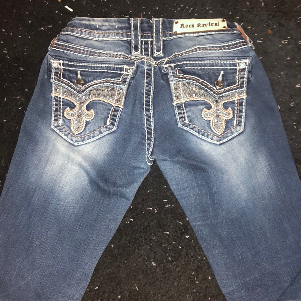 ROCK REVIVAL avery straight jeans